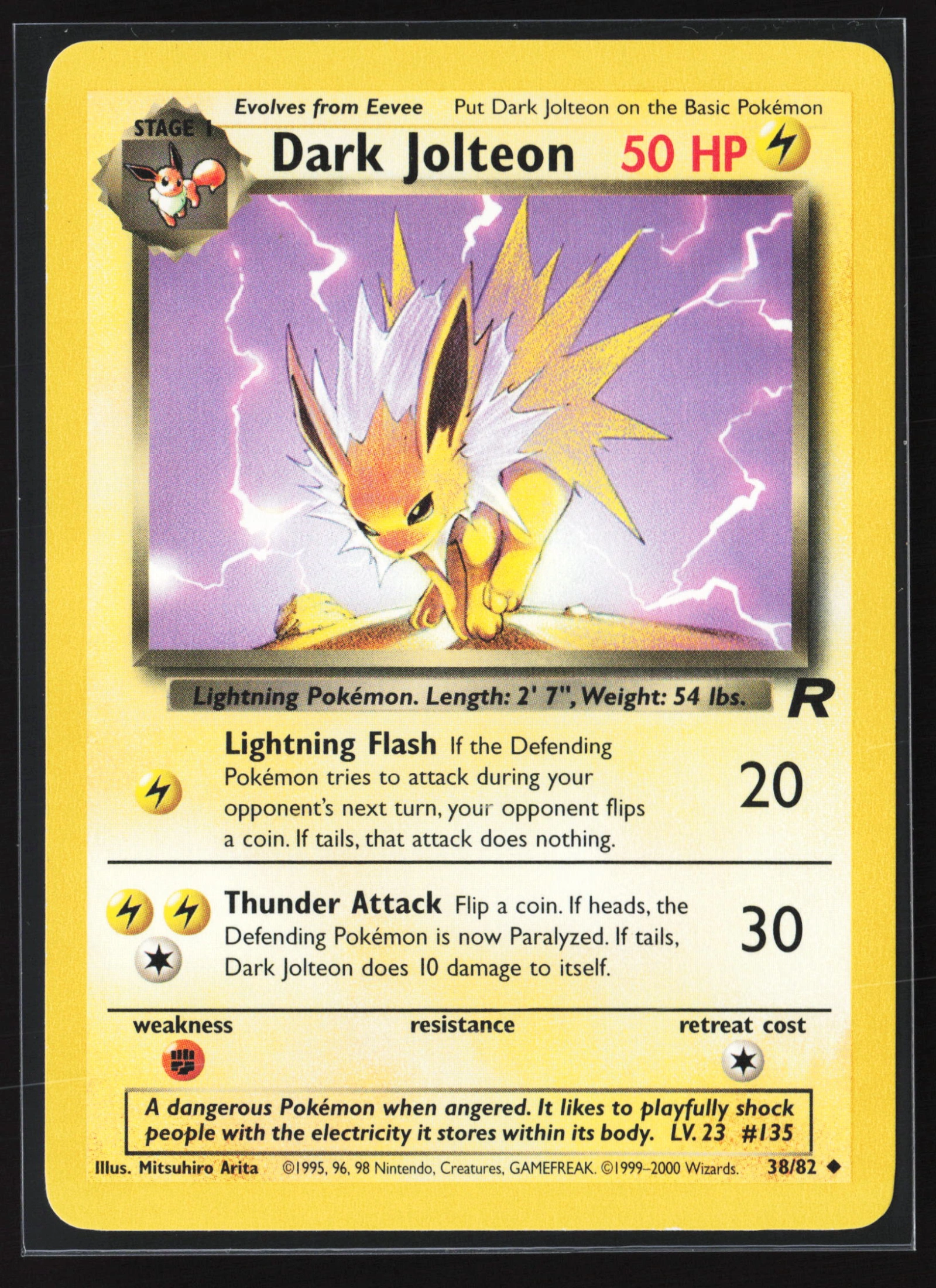 Dark Jolteon (TR 038) — Voorkant