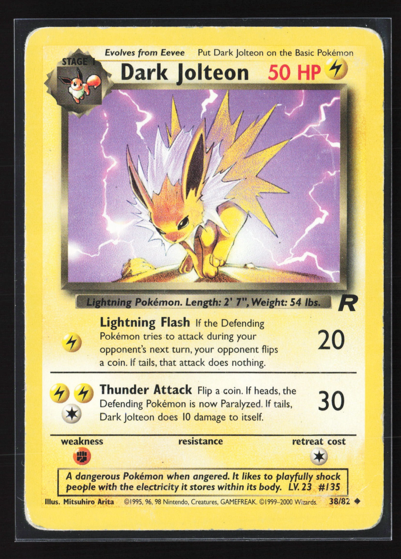 Dark Jolteon (TR 038) — Voorkant