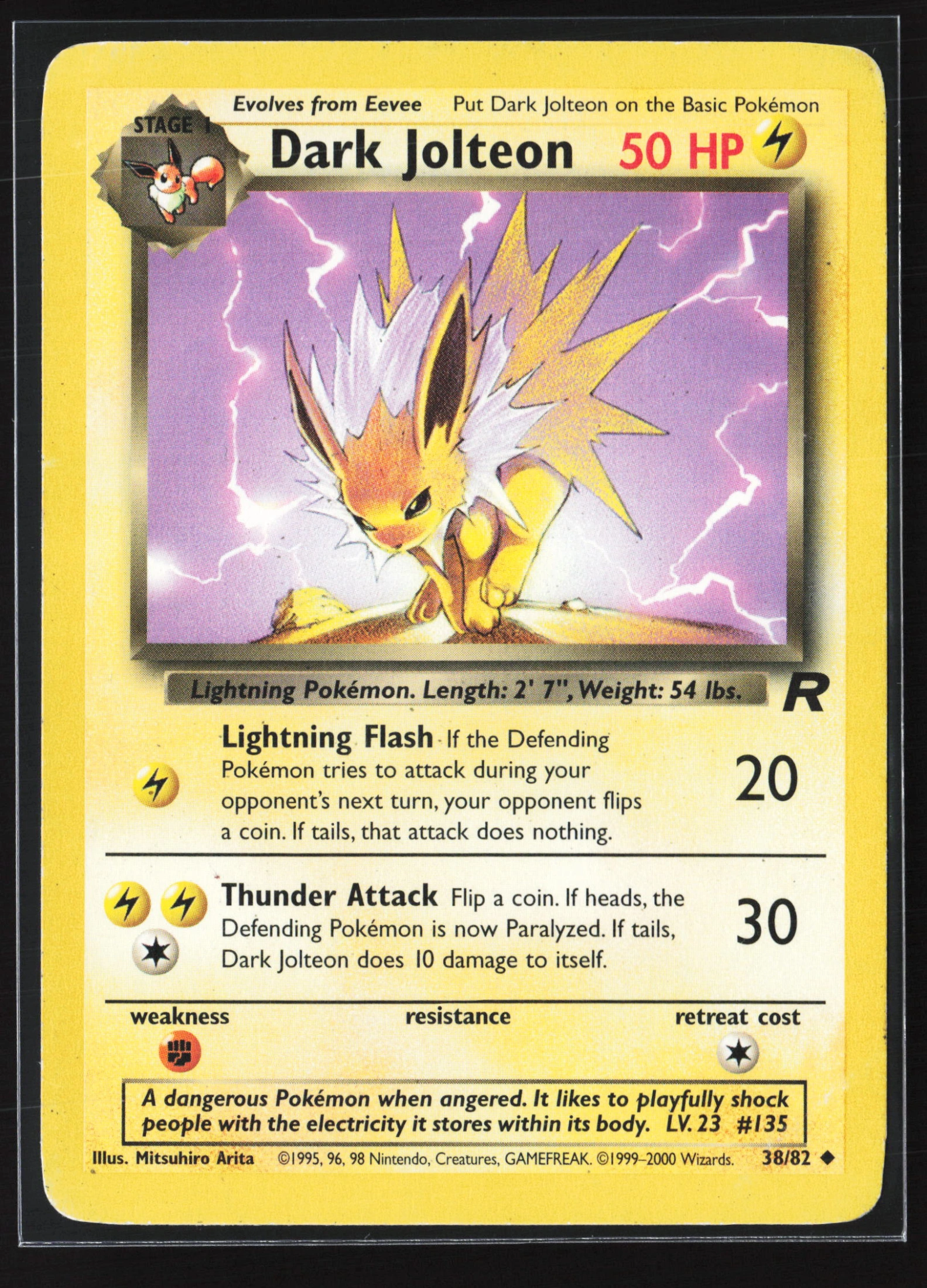 Dark Jolteon (TR 038) — Voorkant